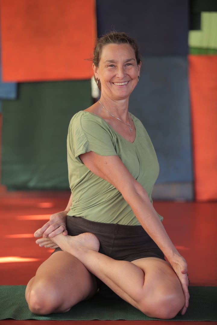 Iyengar-yogasemester på Kreta, Grekland, med Victoria Bridges