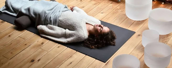 Höstdagjämning Yin + Ljudbad med Kristallskålar | Nectar Yoga