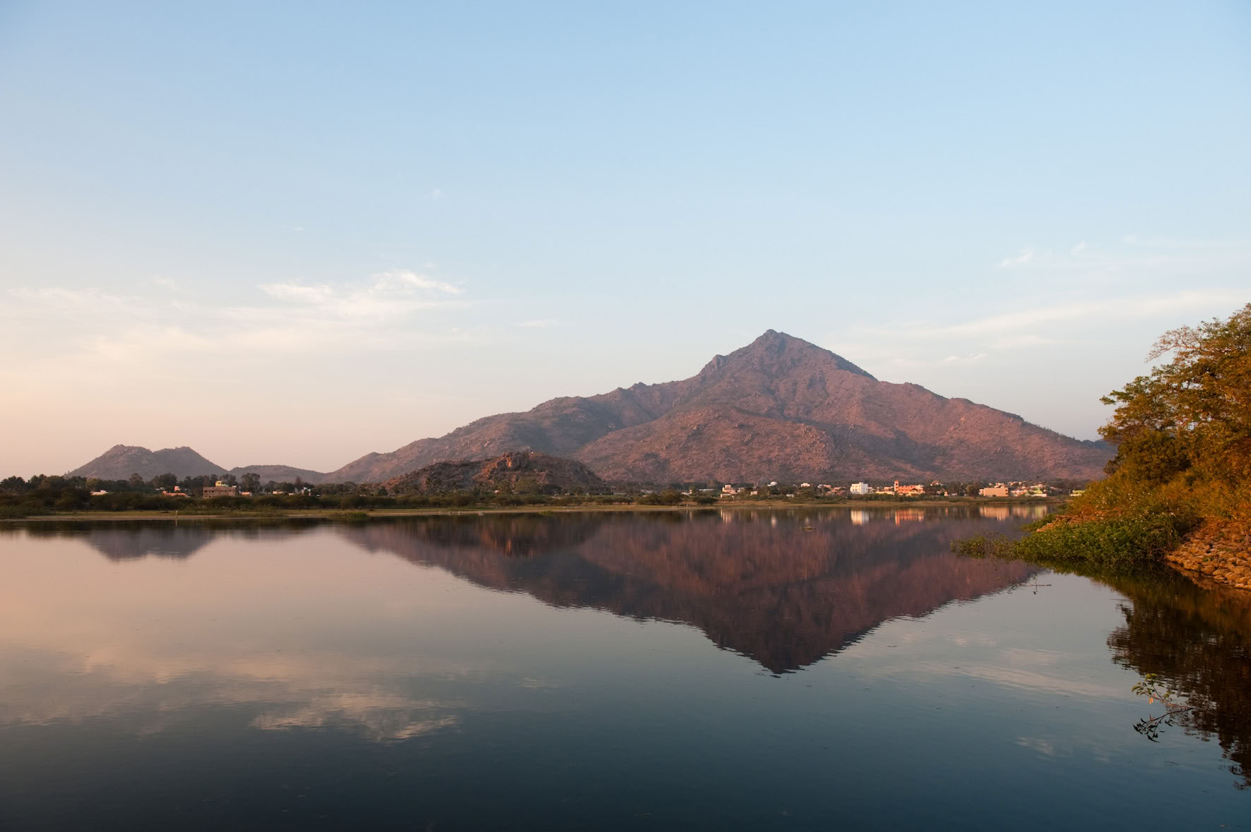 24 jan 21-dagars tyst meditationsdetox ashramretreat i Indien
