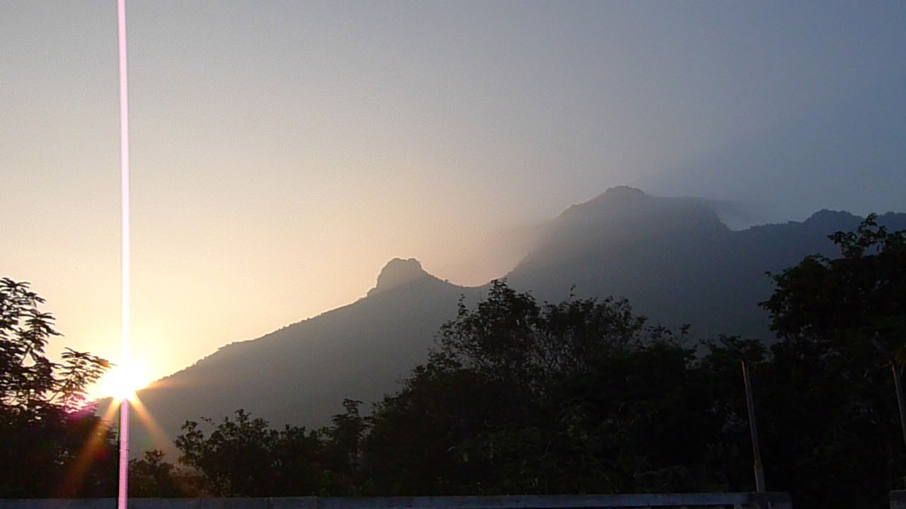 21-dagars tyst meditationsdetox-ashramretreat i Indien