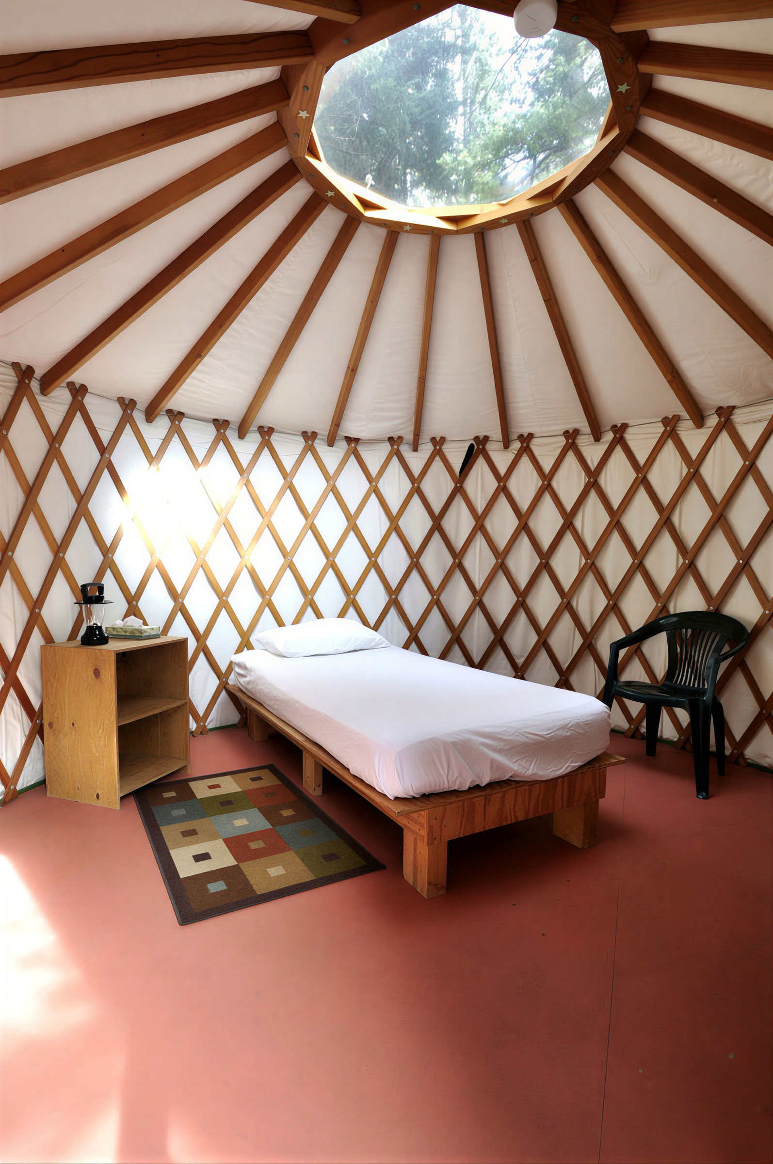 Världen är gjord av berättelser: en insiktsmeditationsretreat
