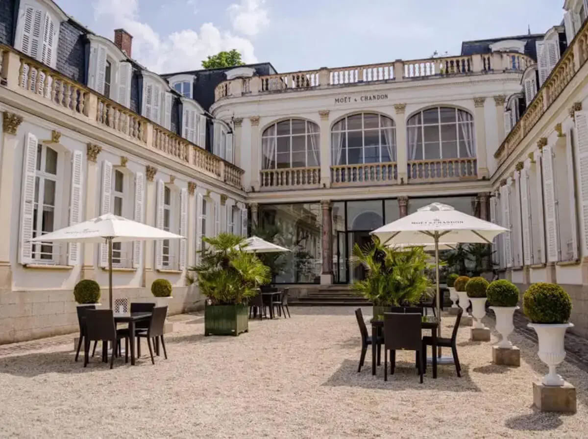Champagne & Själ: Kvinnors yoga + champagne-retreat (Reims, Frankrike)