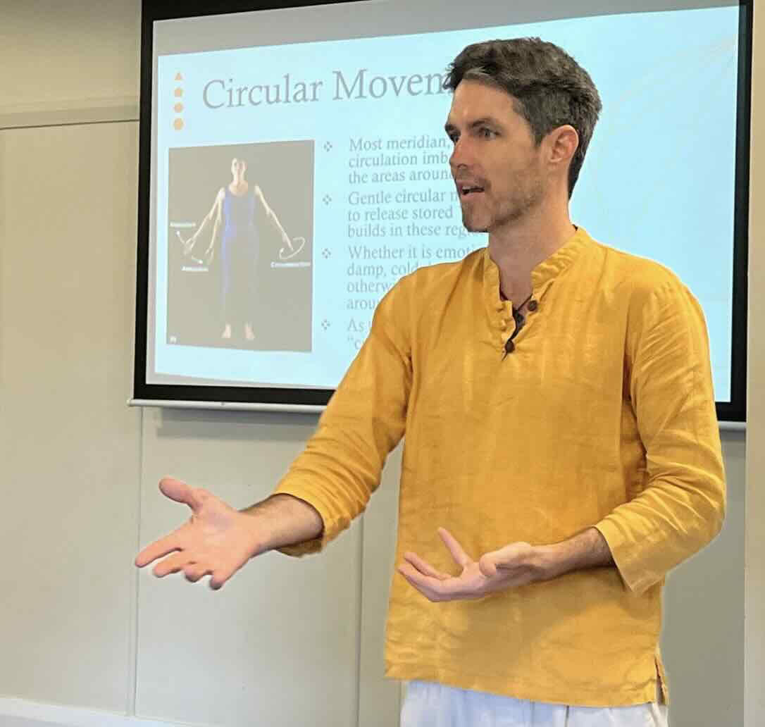 Nivå 1 ThaiVedic yogaterapiutbildning