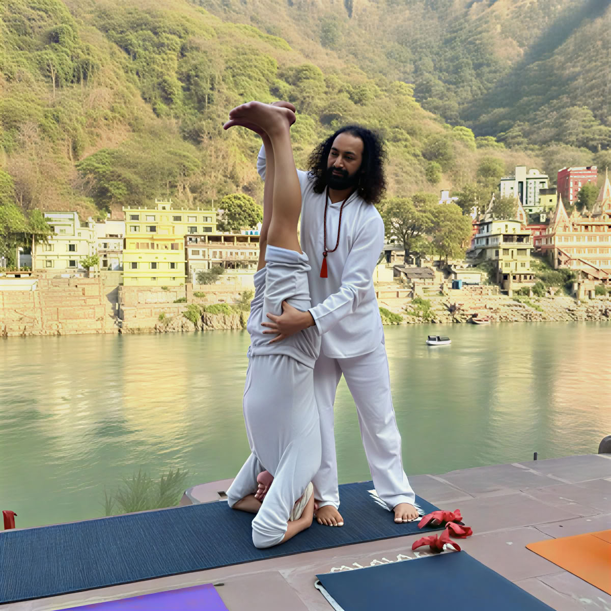 200-timmars yogalärarutbildning i Rishikesh – 4 okt till 29 okt 2026