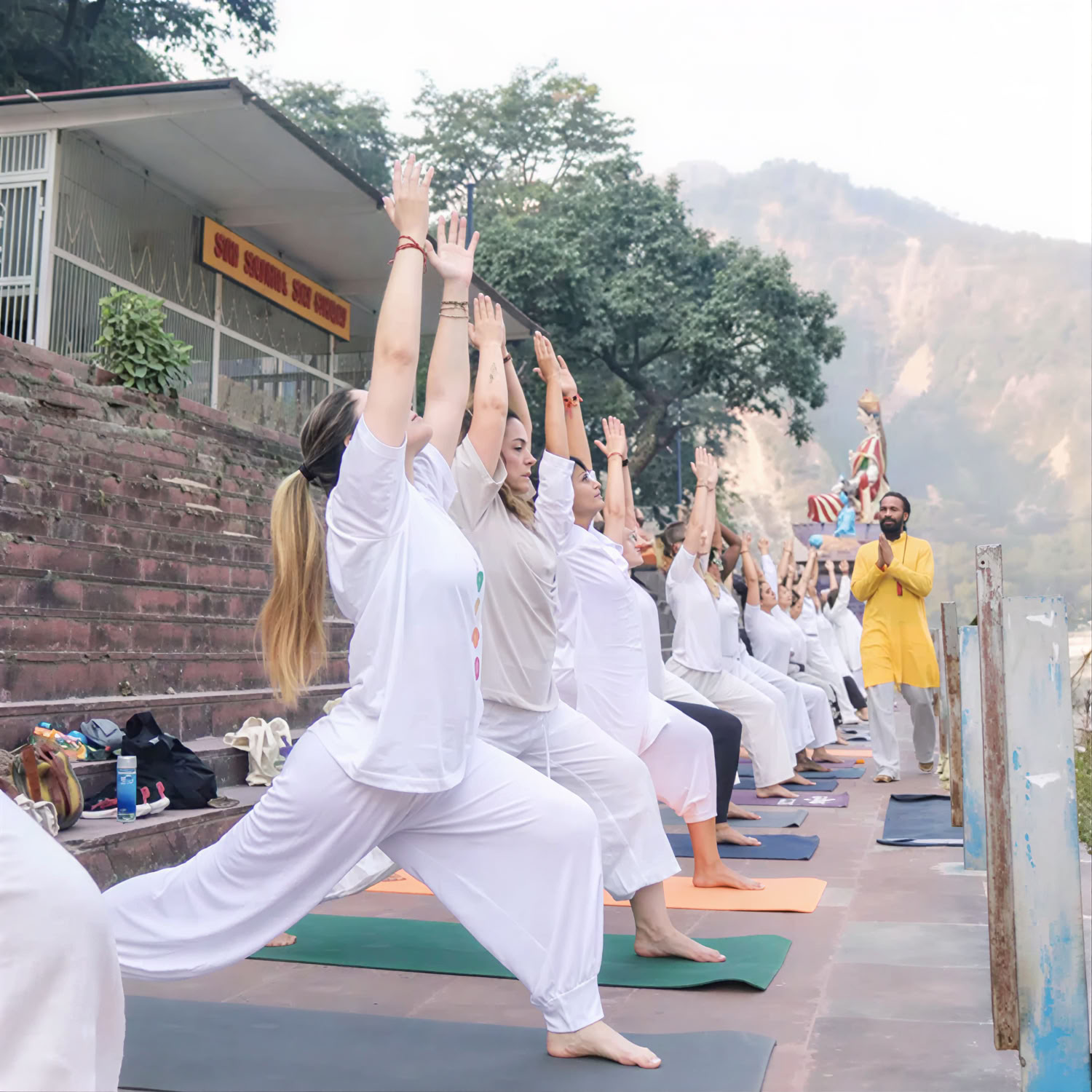 200-timmars yogalärarutbildning i Rishikesh – 4 okt till 29 okt 2026