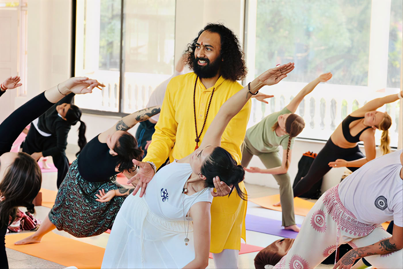 200-timmars ayurveda-yogalärarutbildning i Rishikesh, Indien