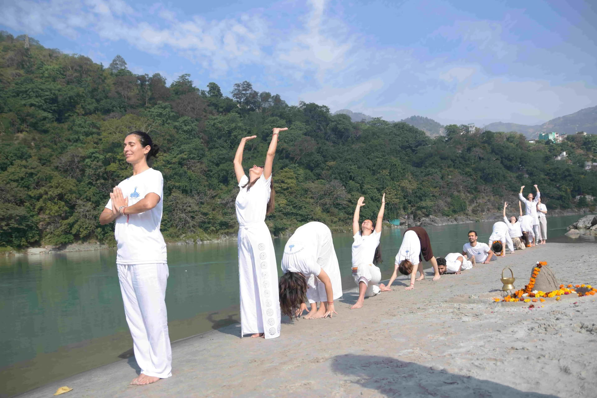 100 timmars yogalärarutbildning i Rishikesh, Indien