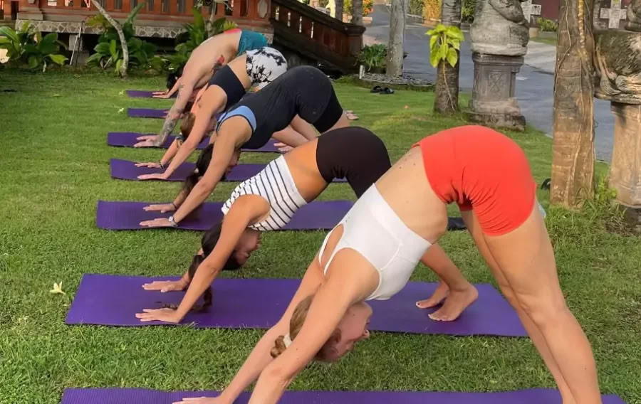 200-timmars yogalärarutbildning i Rishikesh