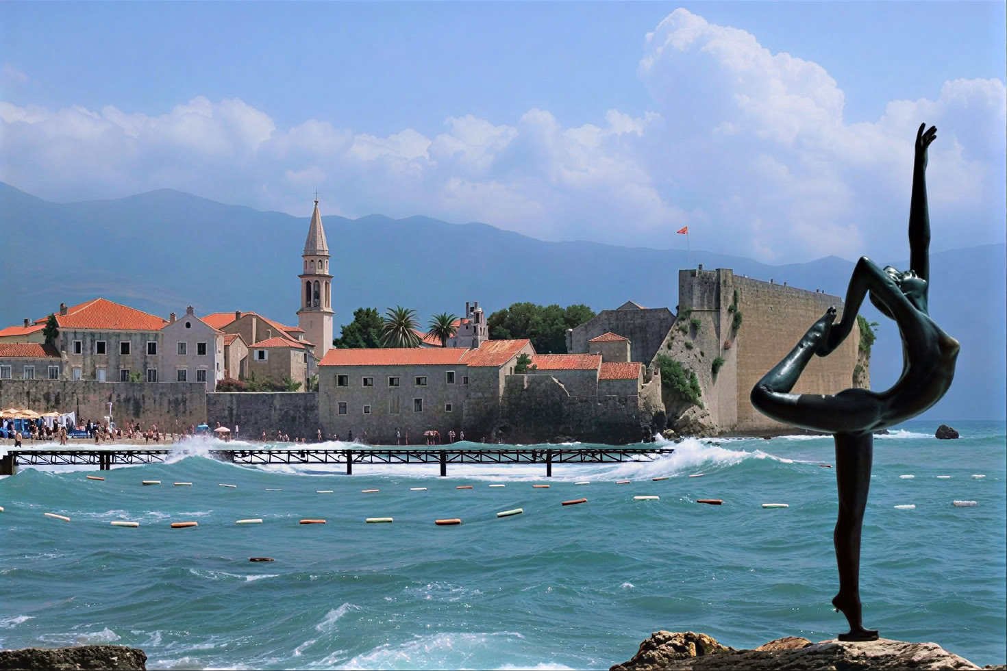 Vandring genom Montenegros bergs vilda skönhet