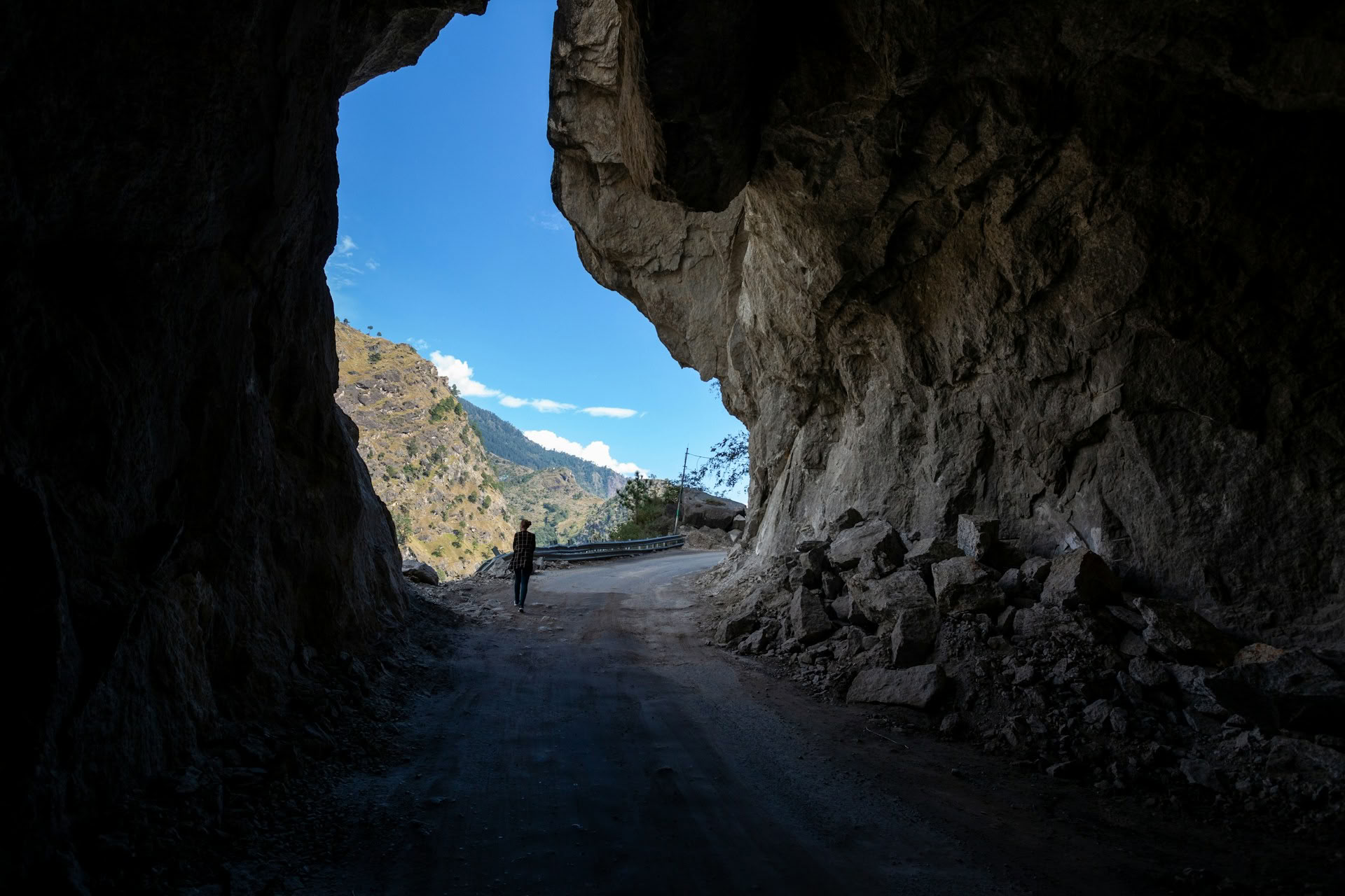 Från fruktträdgårdar till alpina dalar: en himalayisk resa till Thanedar och Sangla
