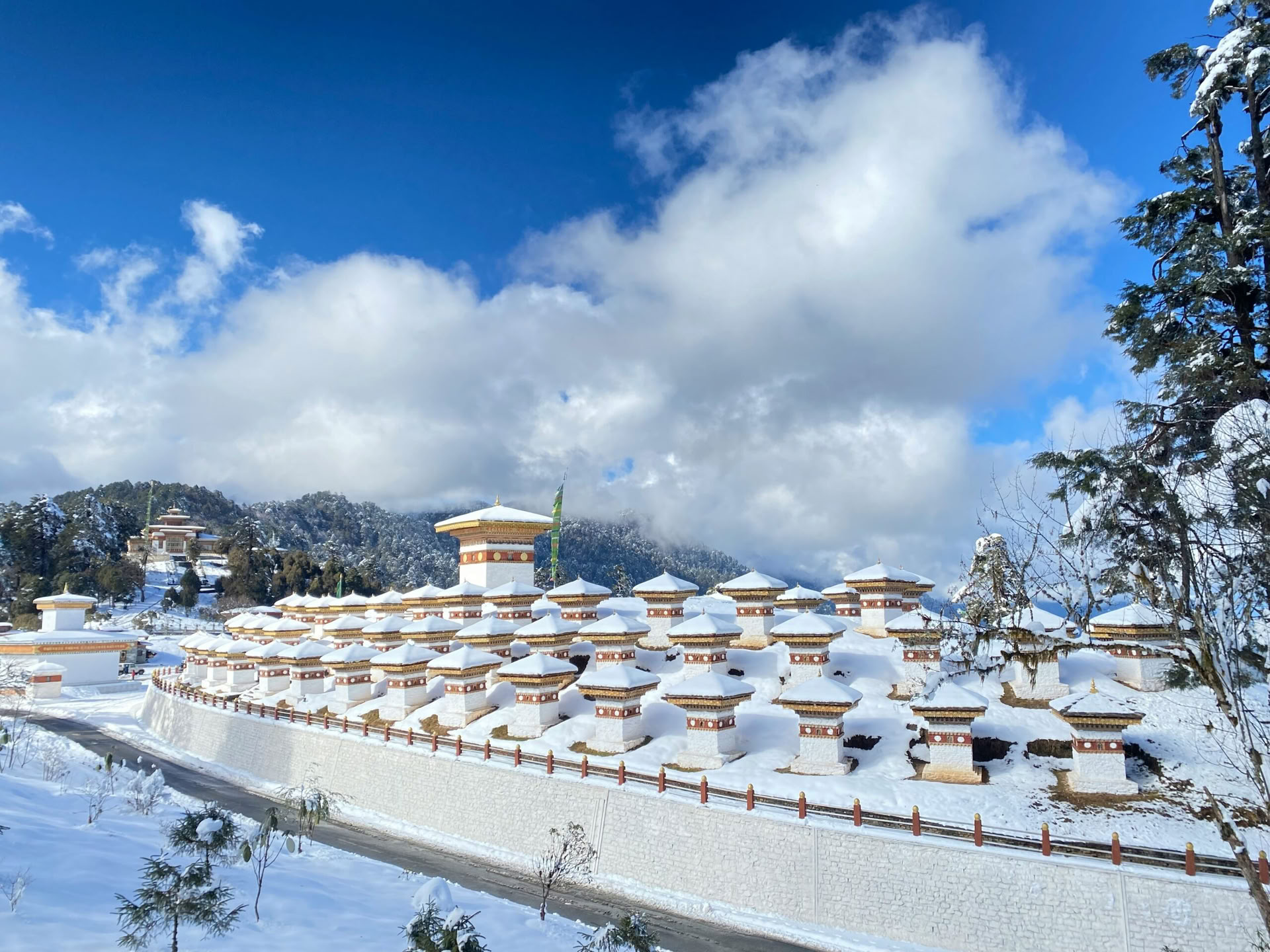 Bortom det sista Shangri-La: Utökad resa i Bhutans Himalaya