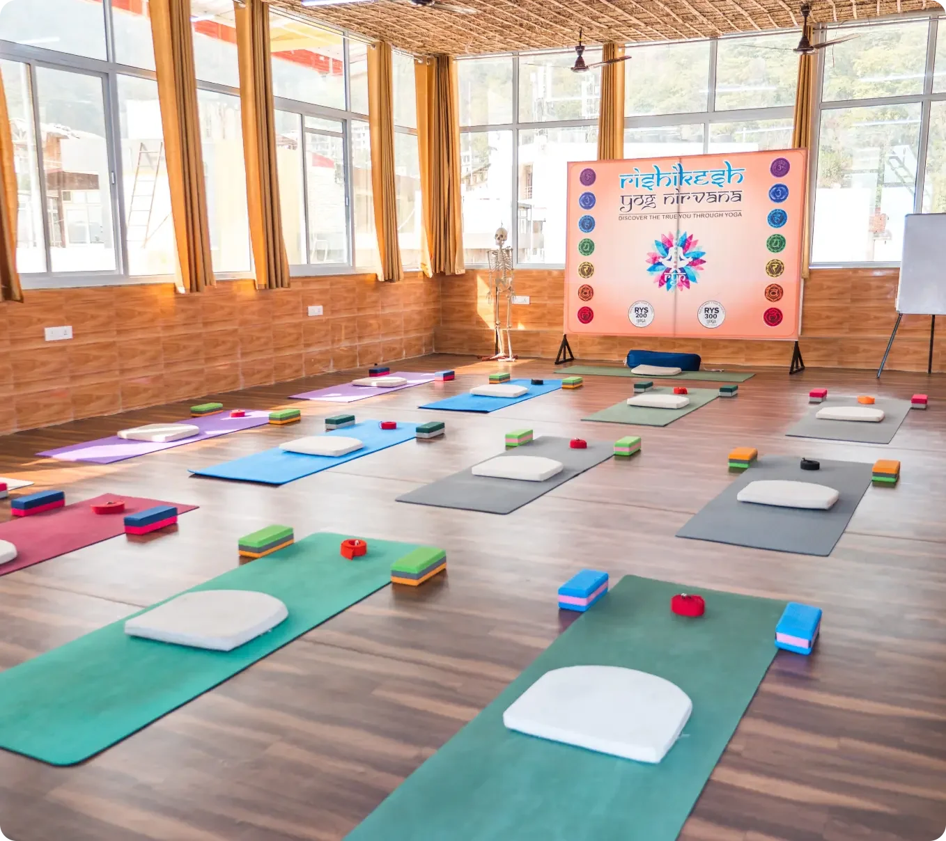100-timmars yogalärarutbildning i Rishikesh