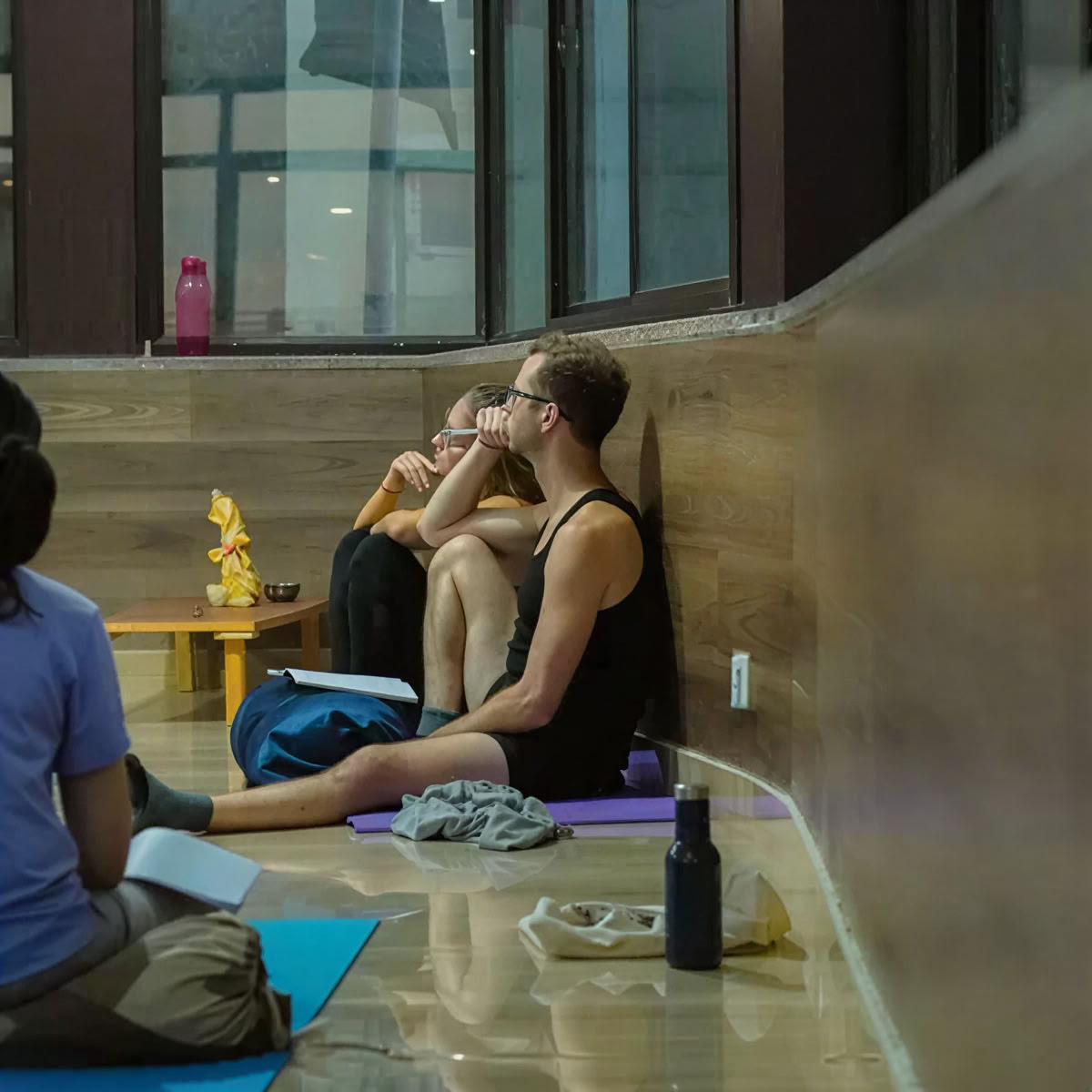 100-timmars yogalärarutbildning i Rishikesh