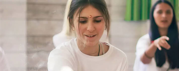 300-timmars yogalärarutbildning i Rishikesh – 01 jan – 27 jan 2027