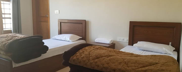 7 dagars vandrings-, yoga- och meditationsretreat vid vattenfall i Rishikesh