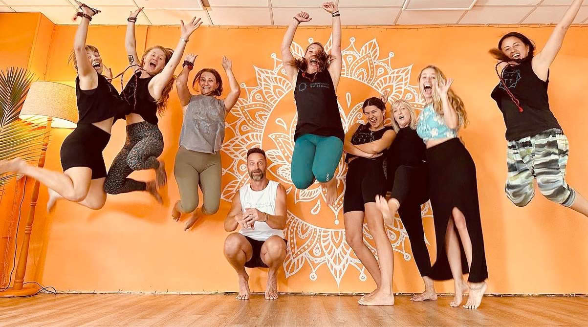 Yoga lärarutbildning okt 23 – feb 24