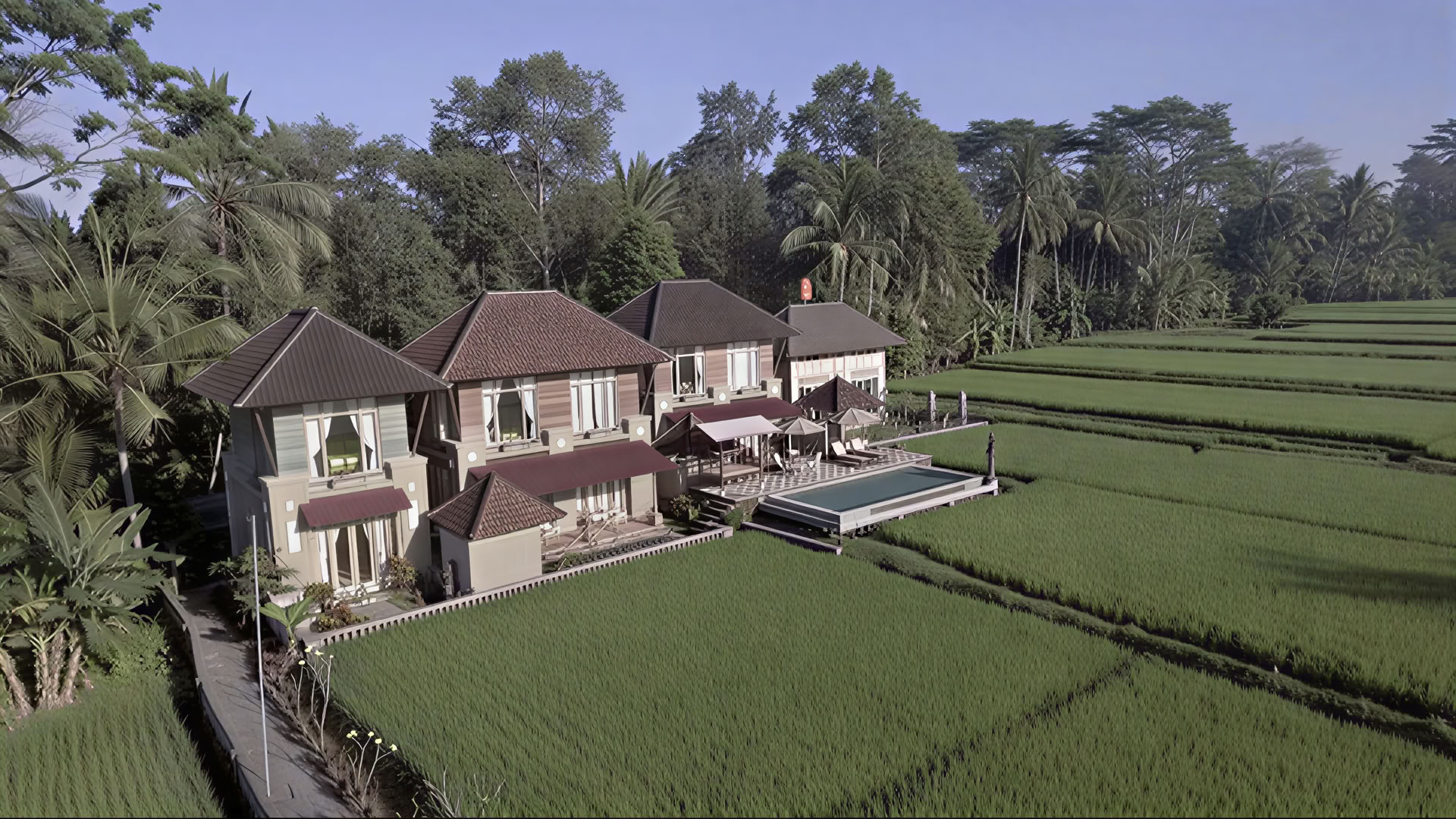 Oförglömlig 7-dagars yogaretreat på Firefly Retreat Bali