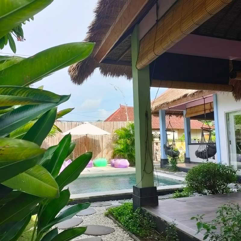 100 timmars yinyogalärarutbildning på Bali