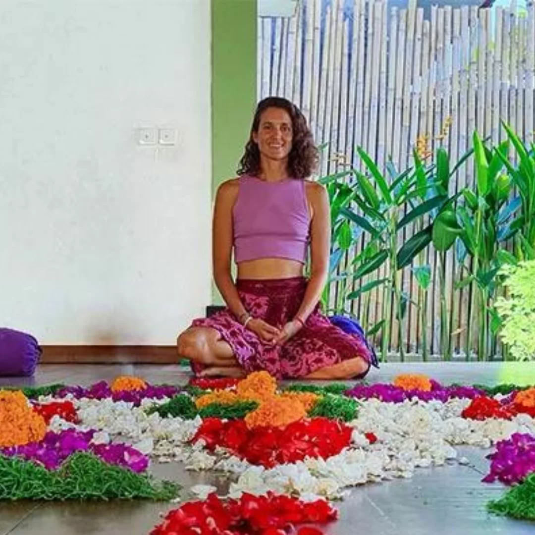 110 timmars anatomi- och vinyasa yogalärarutbildning