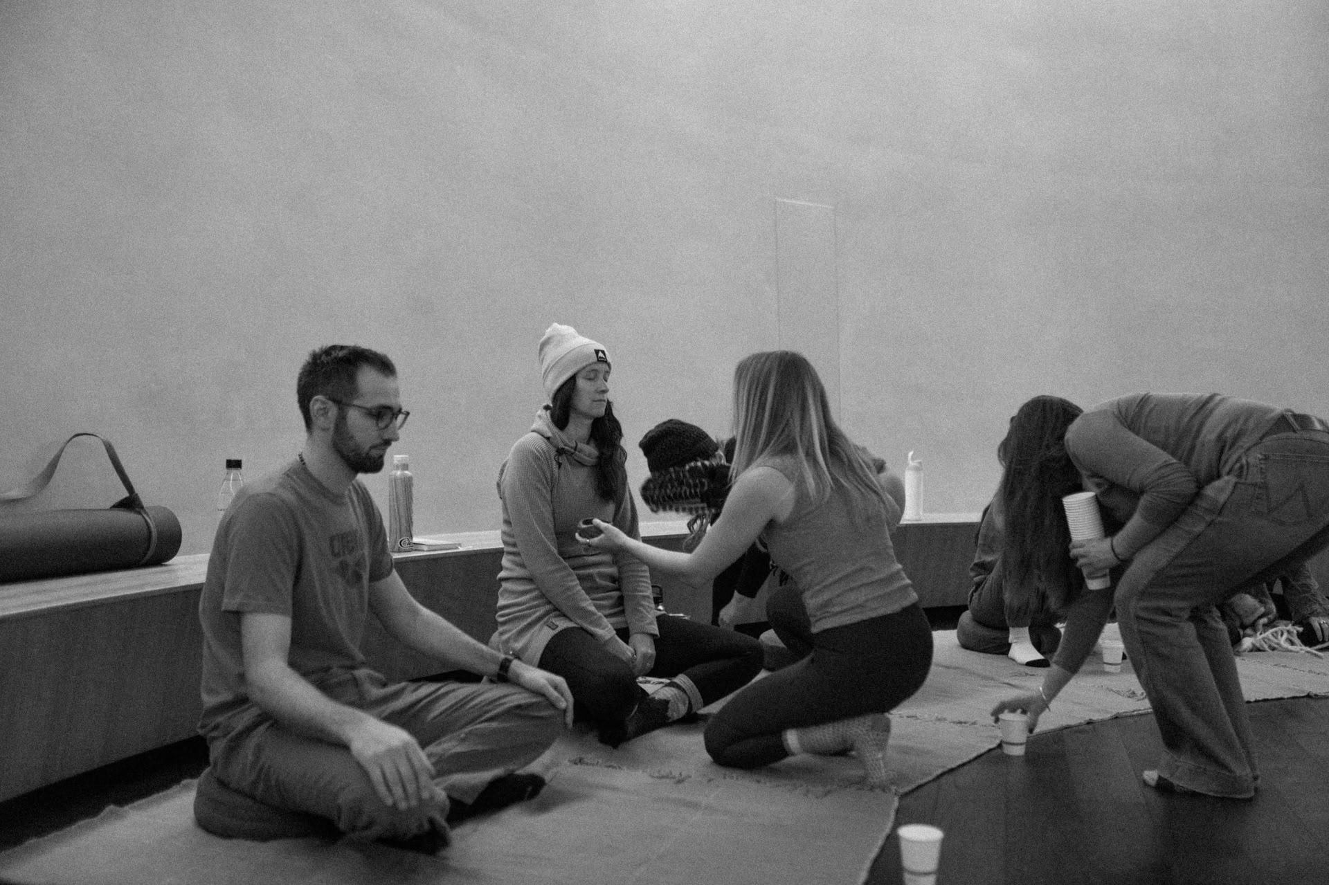 Röd tråd: Internationella Qigonginstitutet | True Nature - Carbondale, CO