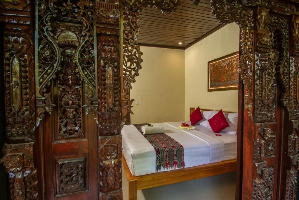 Den nyktra Bhakti Bali-retreaten: Kirtan- och helig cirkel-facilitatorutbildning