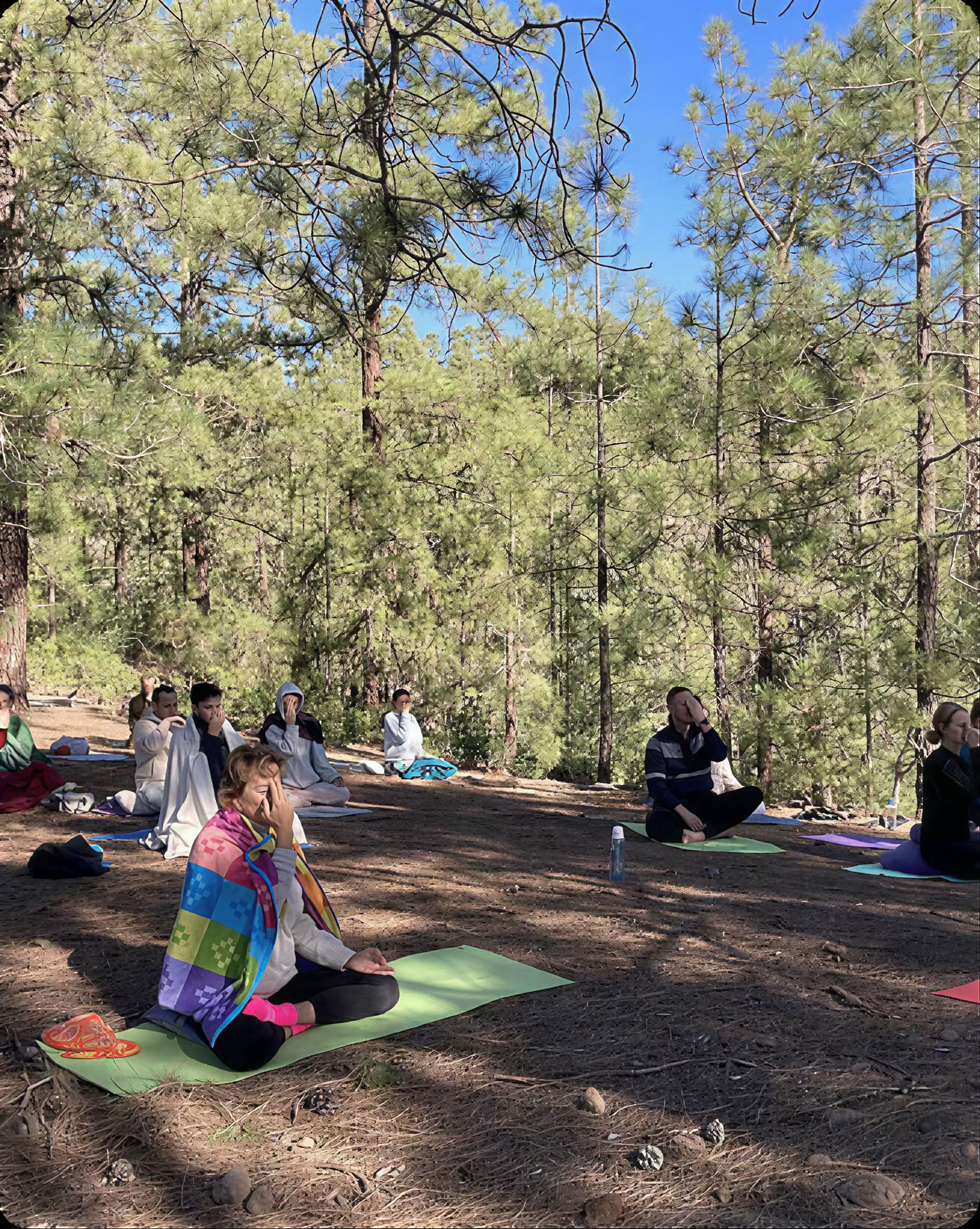 8 dagar av yoga och mindfulness för att komma i kontakt med din inre sanning (Village Charm)