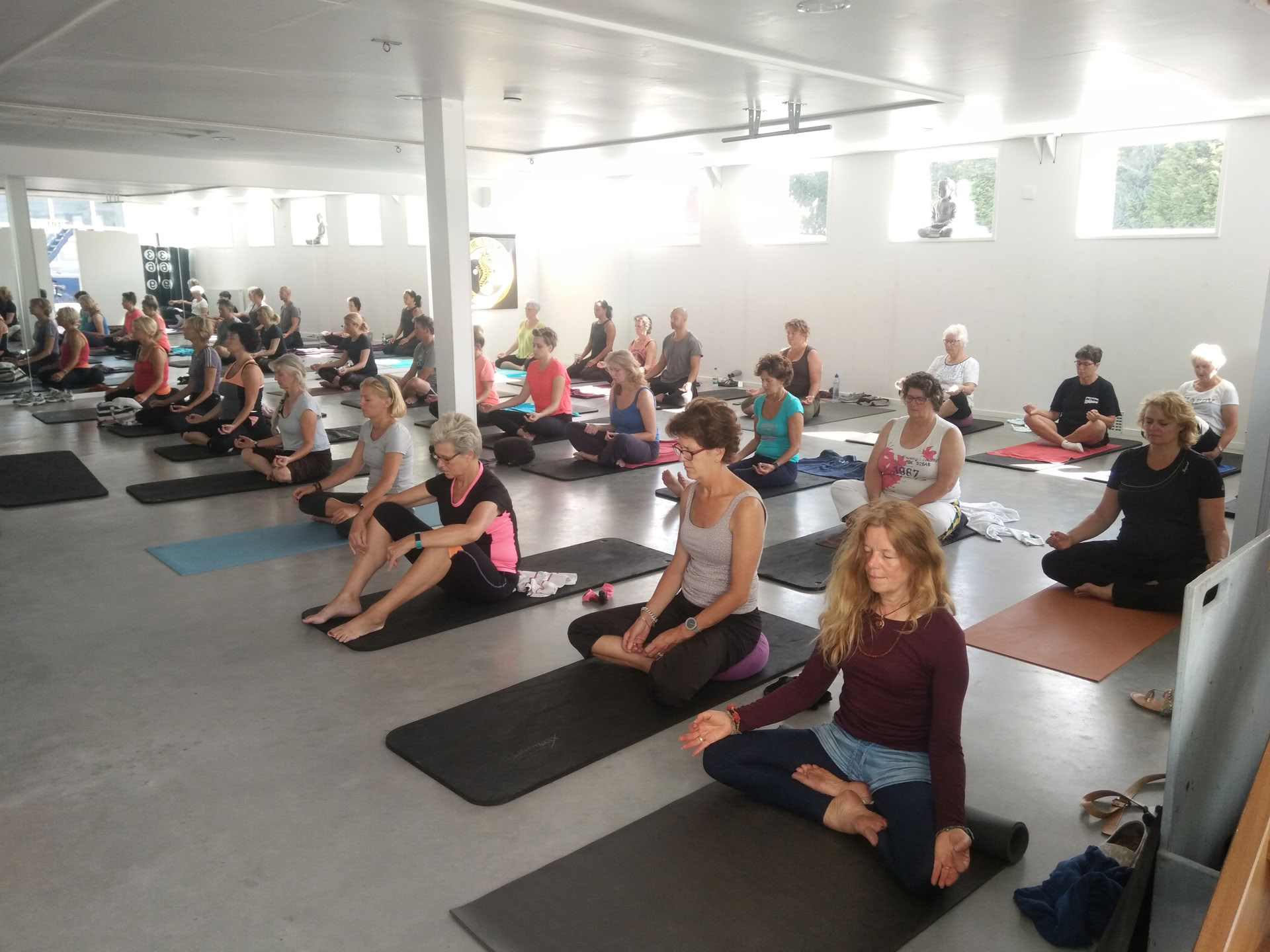 Yoga-terapiträningsretreat i Rishikesh – 21 dagar
