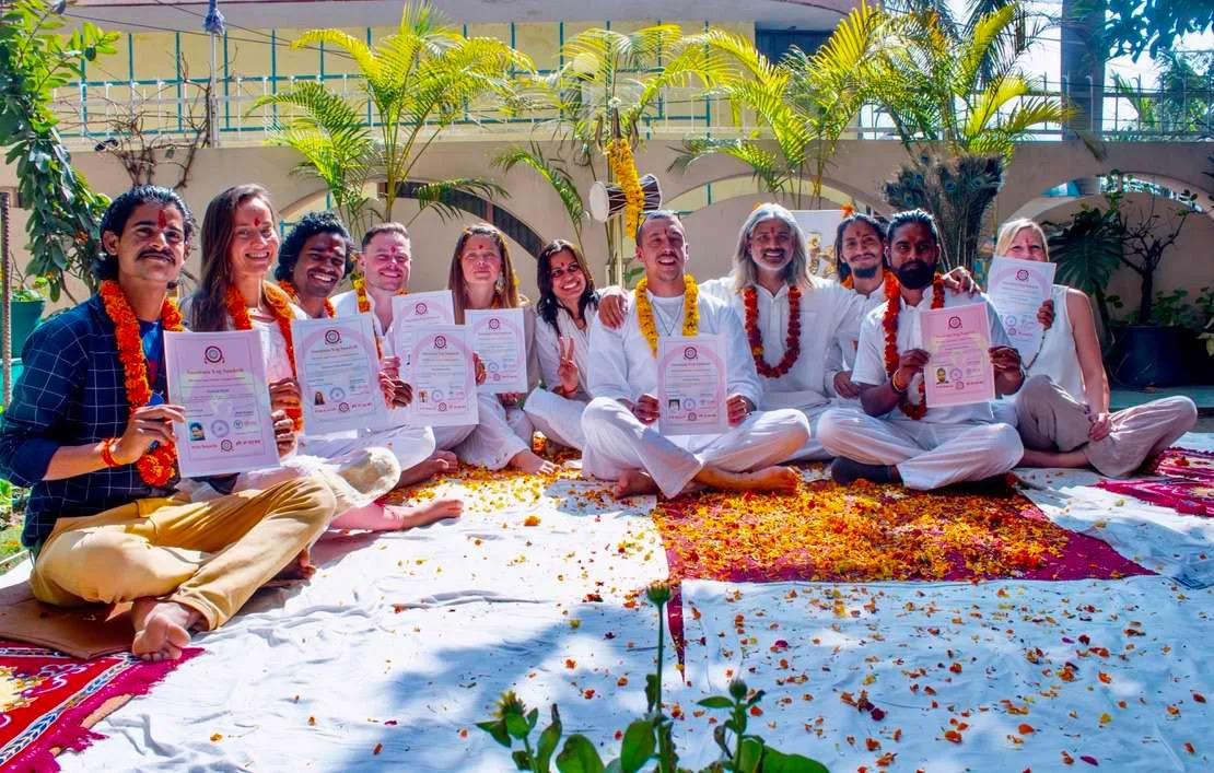 300 timmars hatha-yogalärarutbildning i Rishikesh, Indien – 01 sep – 19 okt