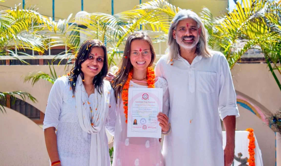 300 timmars hatha-yogalärarutbildning i Rishikesh, Indien – 01 sep – 19 okt