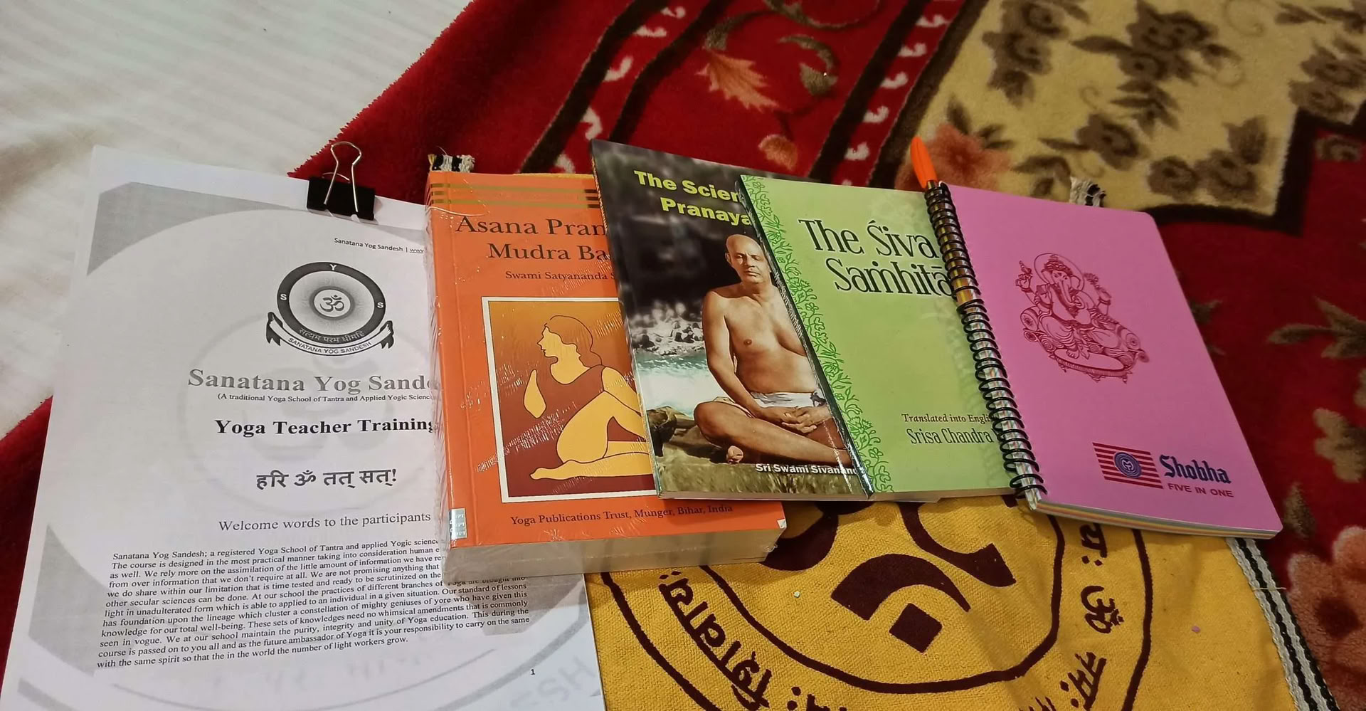 300 timmars hatha-yogalärarutbildning i Rishikesh, Indien – 01 sep – 19 okt
