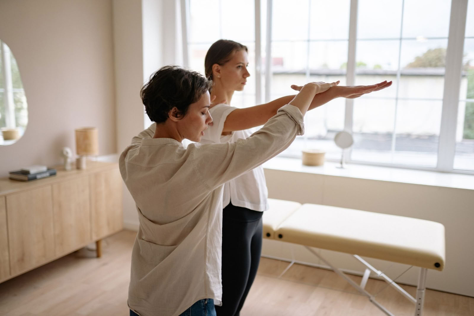 Yogaterapi för muskuloskeletal hälsa (styrka med elegans)