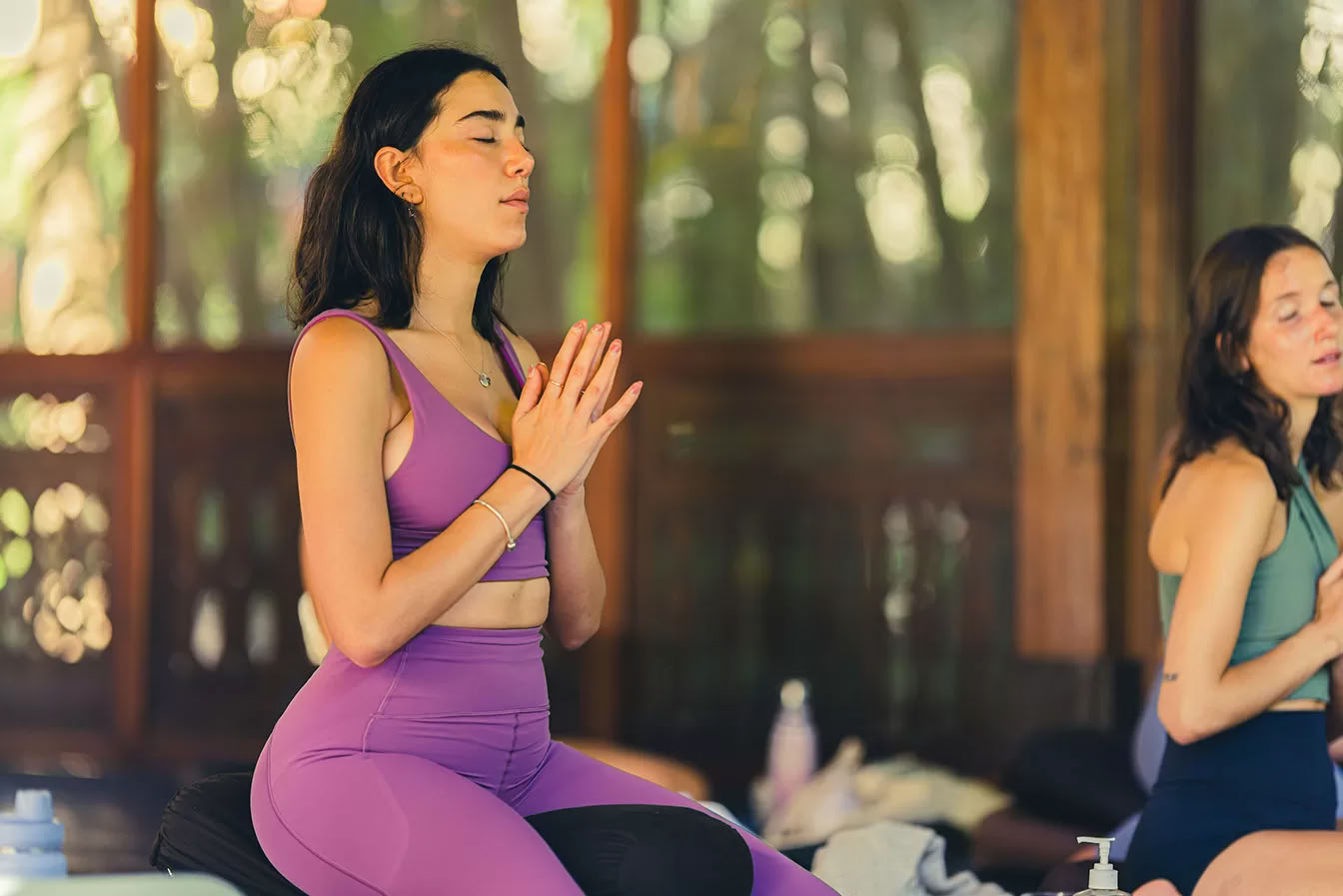 50 timmars yogalärarutbildning