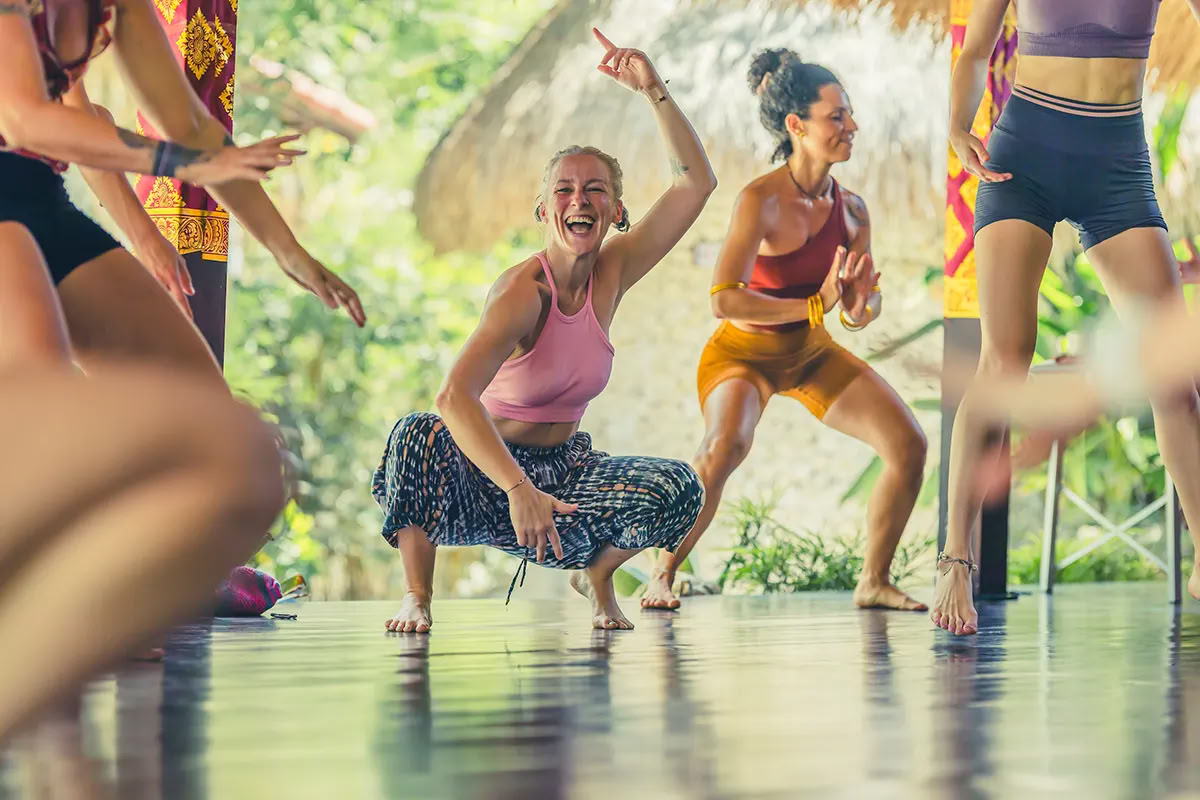 Vaidika Dharma: 100-timmars SPIRIT-yogalärarutbildning