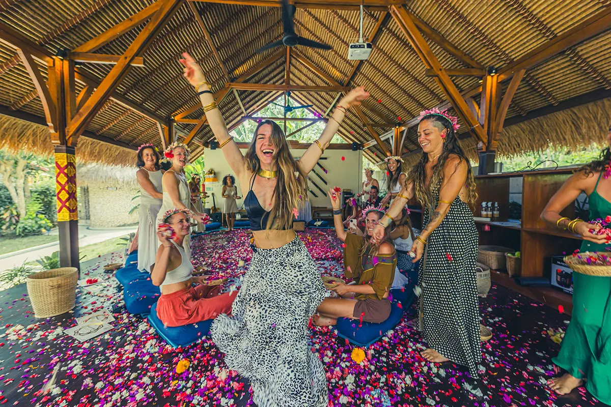 Vaidika Dharma: 100-timmars SPIRIT-yogalärarutbildning