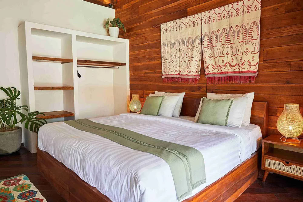 Lucidflow 100 timmar av 300 timmar YTT – yogalärarutbildning på Bali