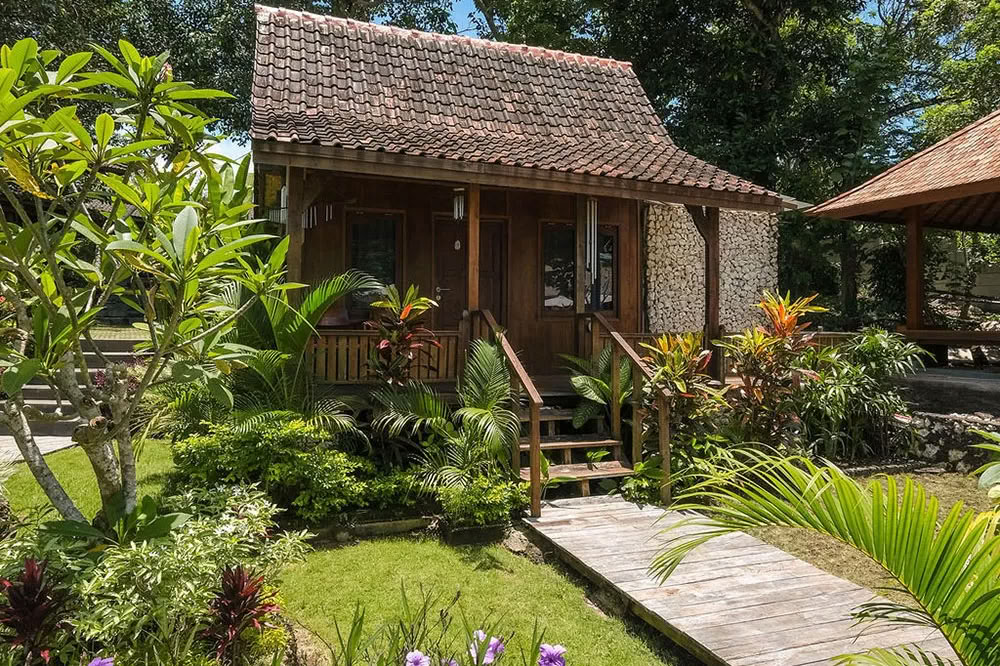 Lucidflow 100 timmar av 300 timmar YTT – yogalärarutbildning på Bali