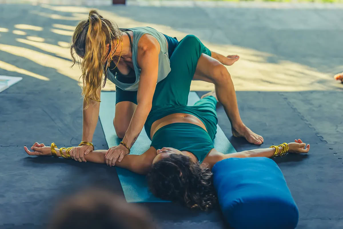 Lucidflow 100 timmar av 300 timmar YTT – yogalärarutbildning på Bali