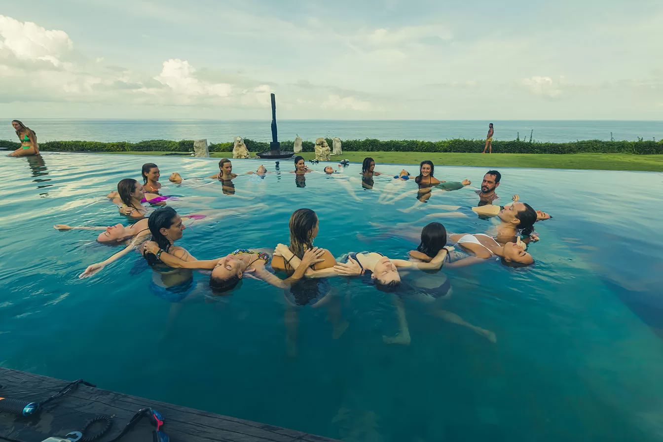 Lucidflow 100 timmar av 300 timmar YTT – yogalärarutbildning på Bali