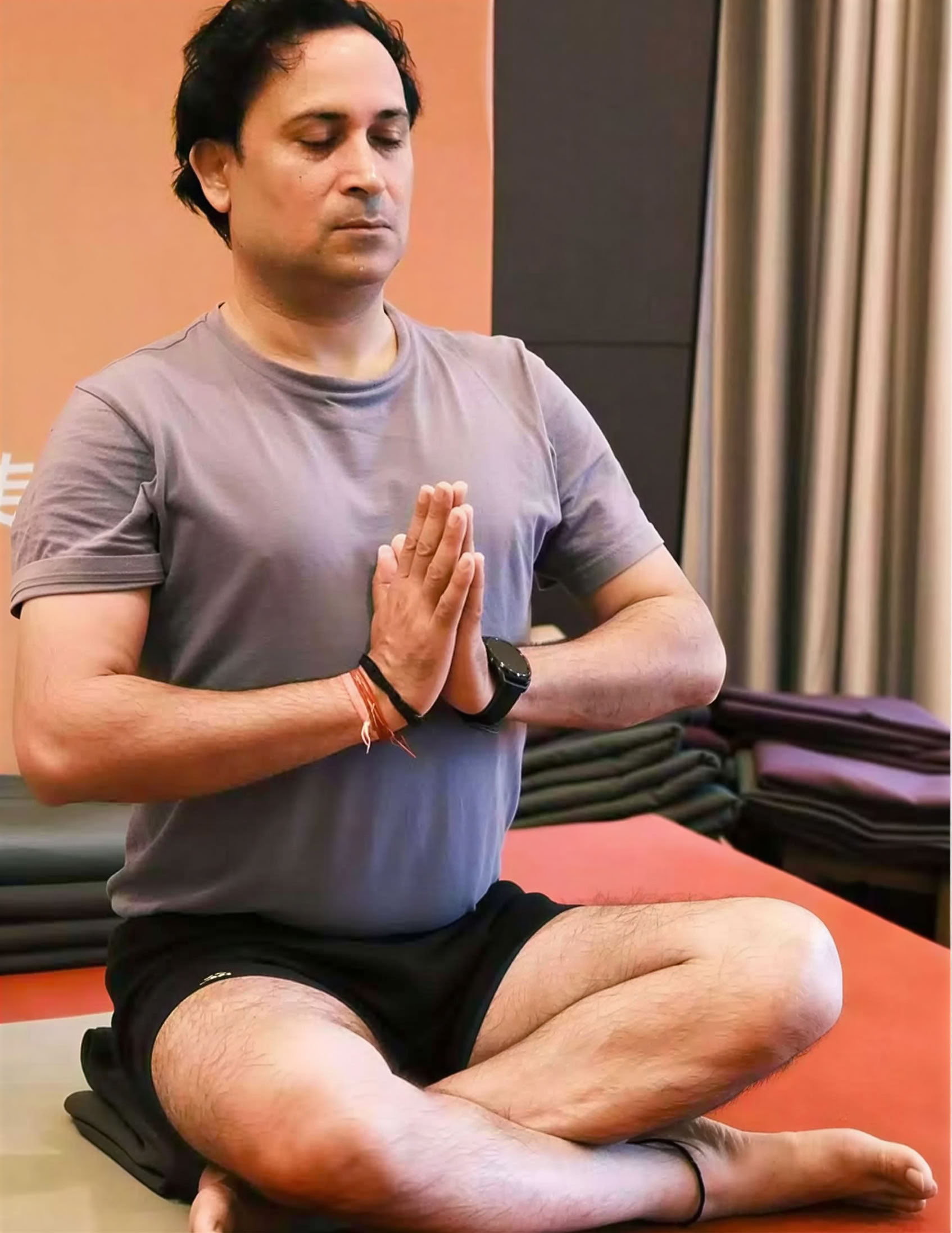 Yoga-retreatkurs av Om Yoga Rishikesh