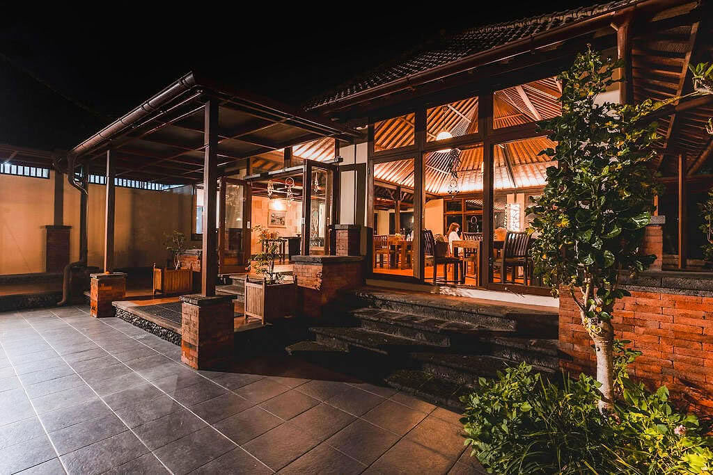 Meditationslärarutbildning på Bali, Pelaga