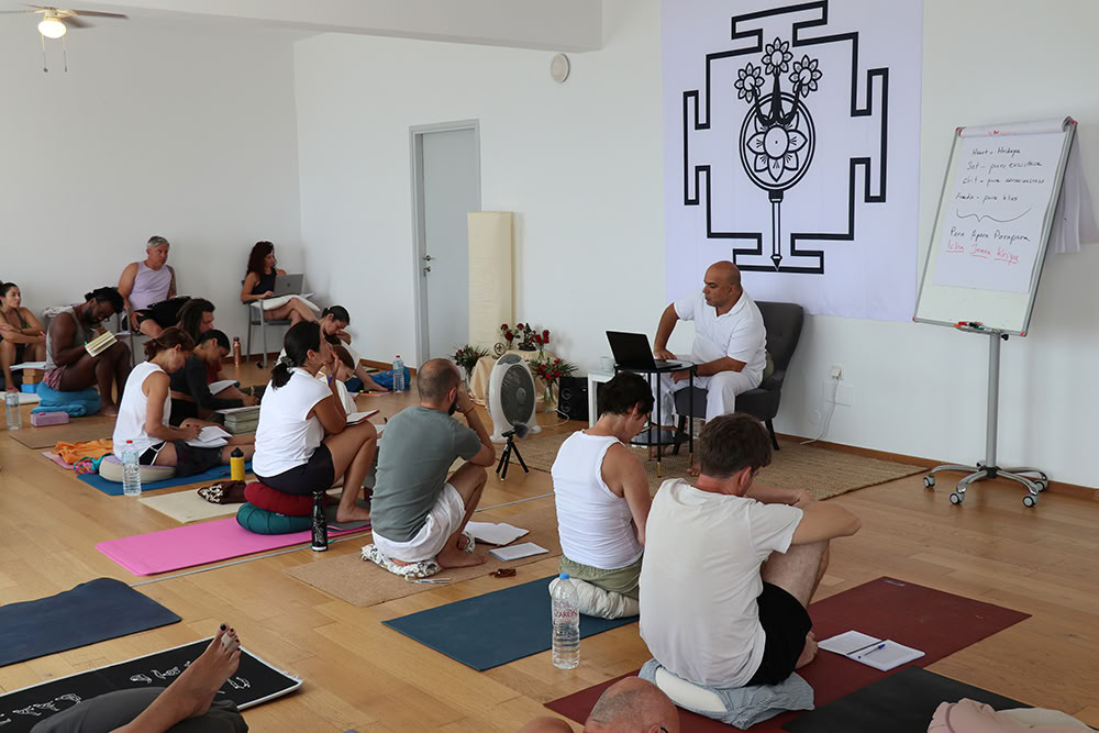 Den högsta tantran: workshop och retreat i kashmirisk shaivism