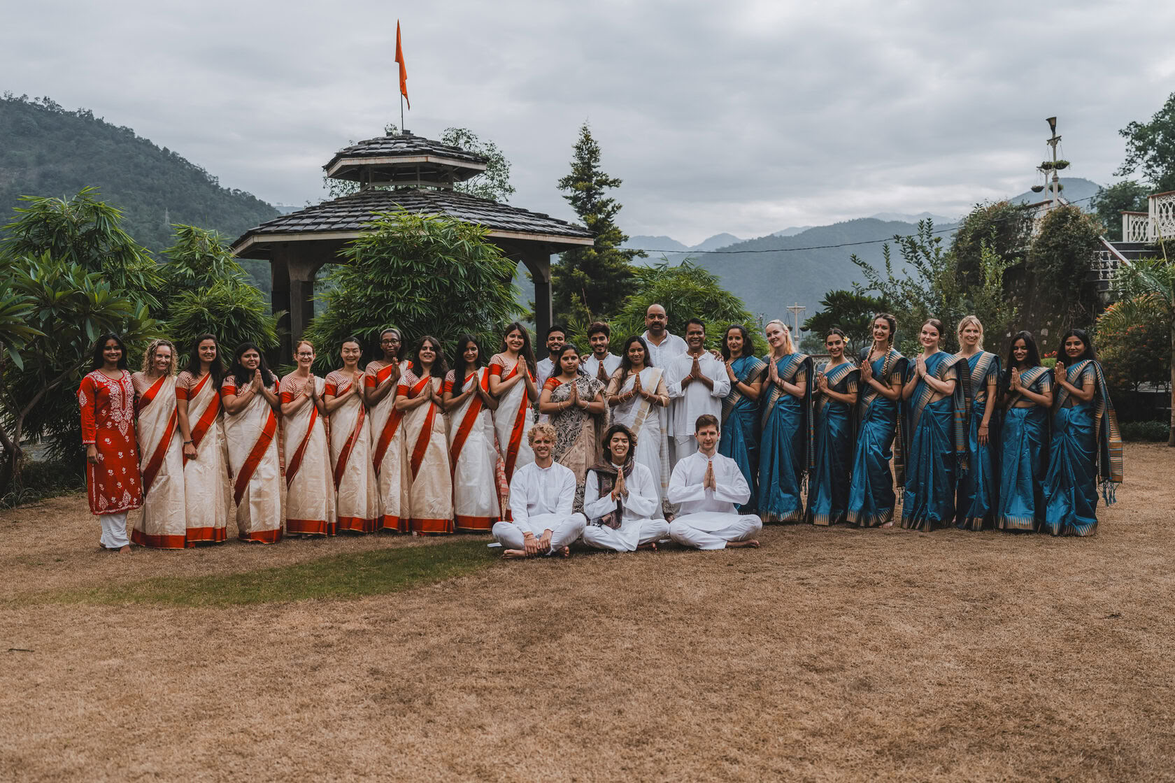 200 timmars YTT i Rishikesh – 12 sep. – 4 okt. 2026