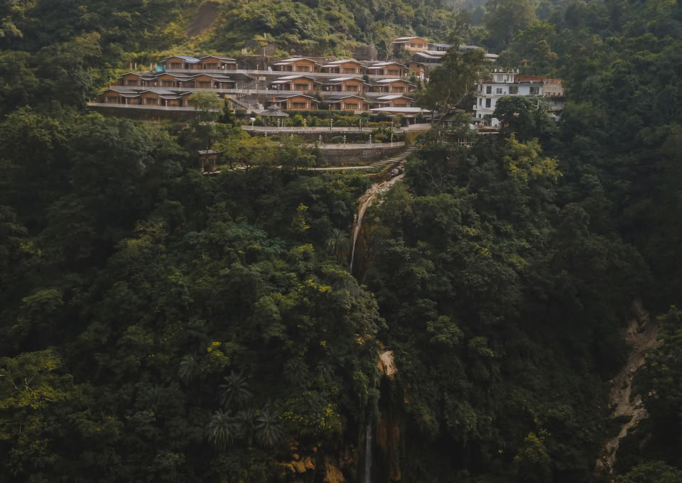 200-timmars YTT i Rishikesh – 27 jan. – 18 feb. 2027