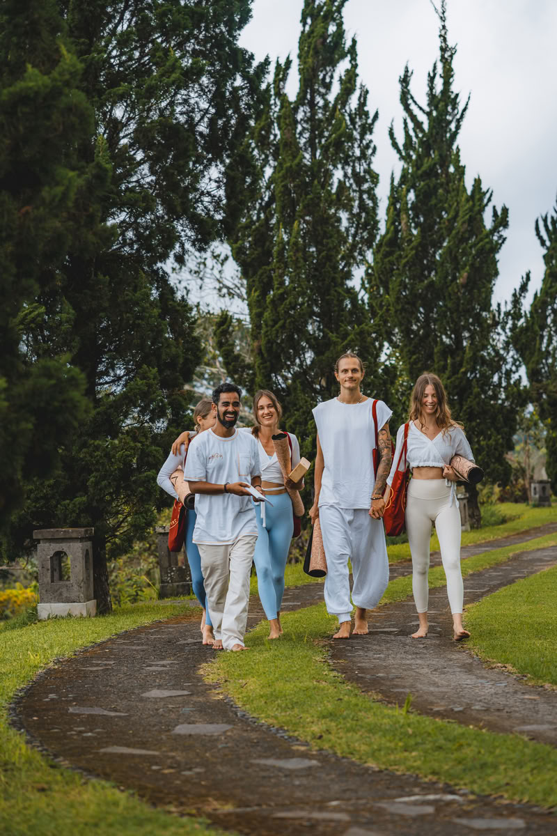 200-timmars YTT i Pelaga, Bali – 26 okt. – 14 nov. 2026