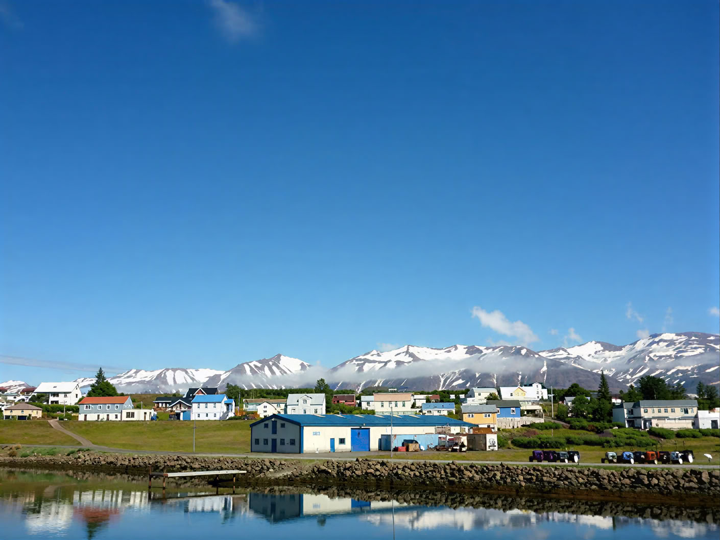 Yoga- och vandringsretreat under midnattssolen på Island – datum 2025