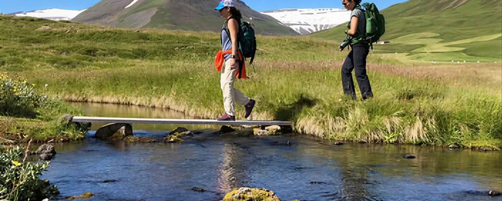 Yoga- och vandringsretreat under midnattssolen på Island – datum 2026