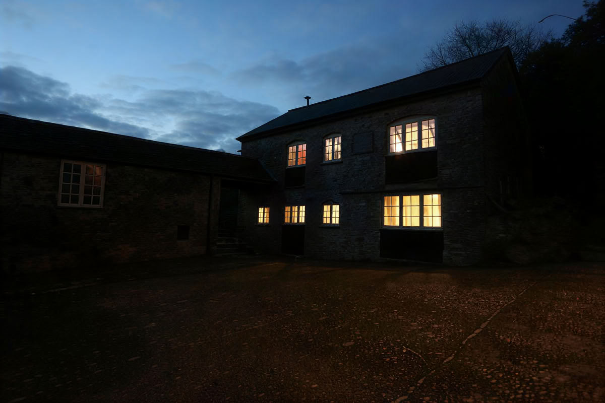 Fly nyårsfyrverkerierna 2026