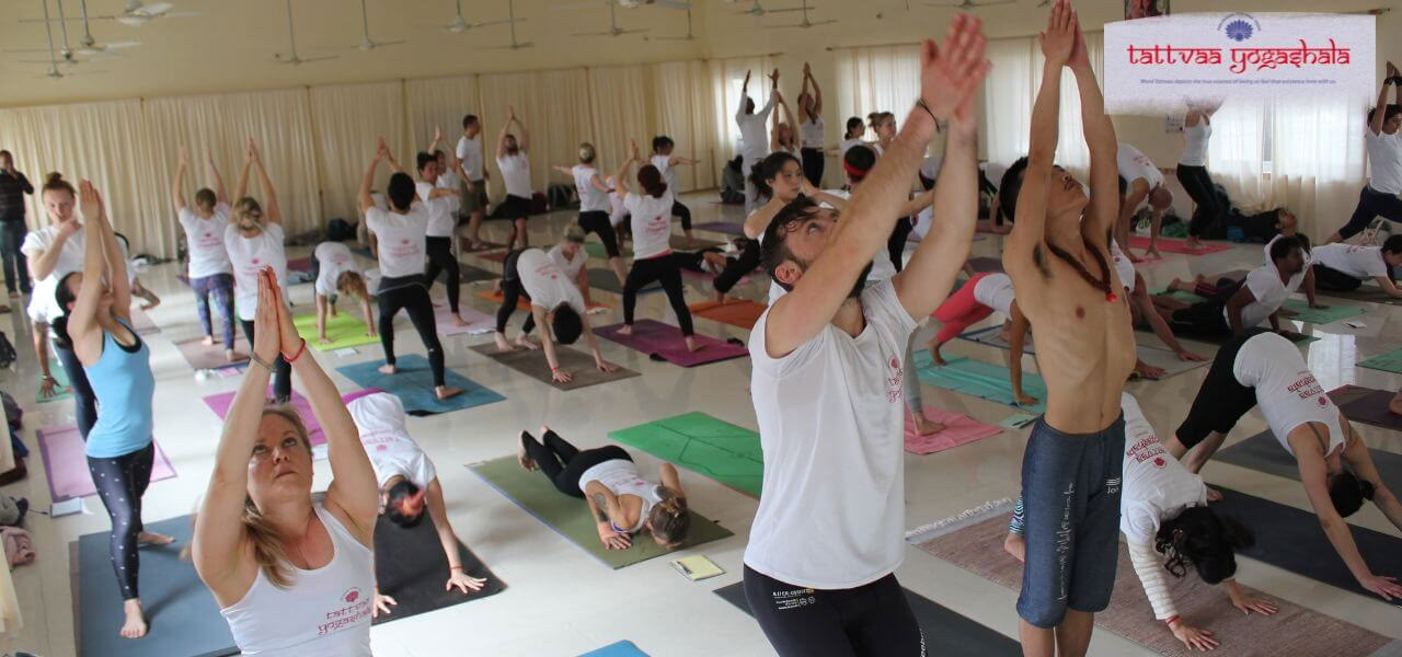 200-timmars yogalärarutbildning på Bali