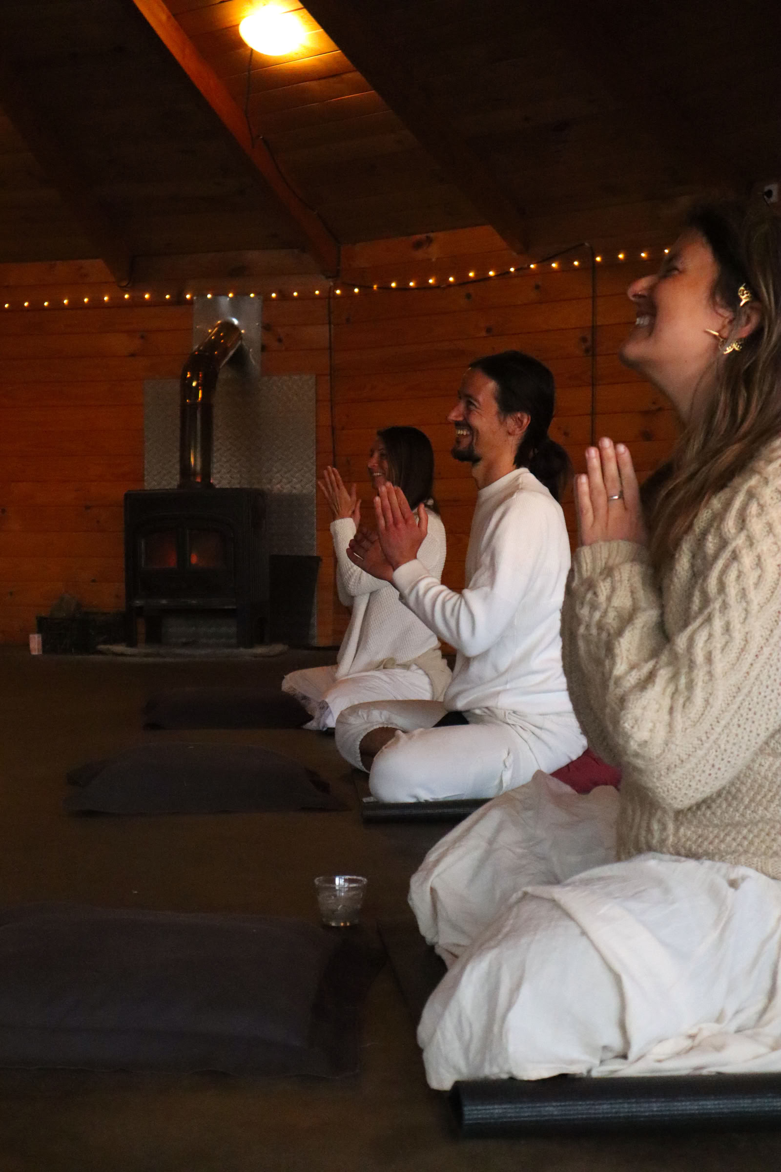 Yoga- och meditationsretreat tillbaka till källan