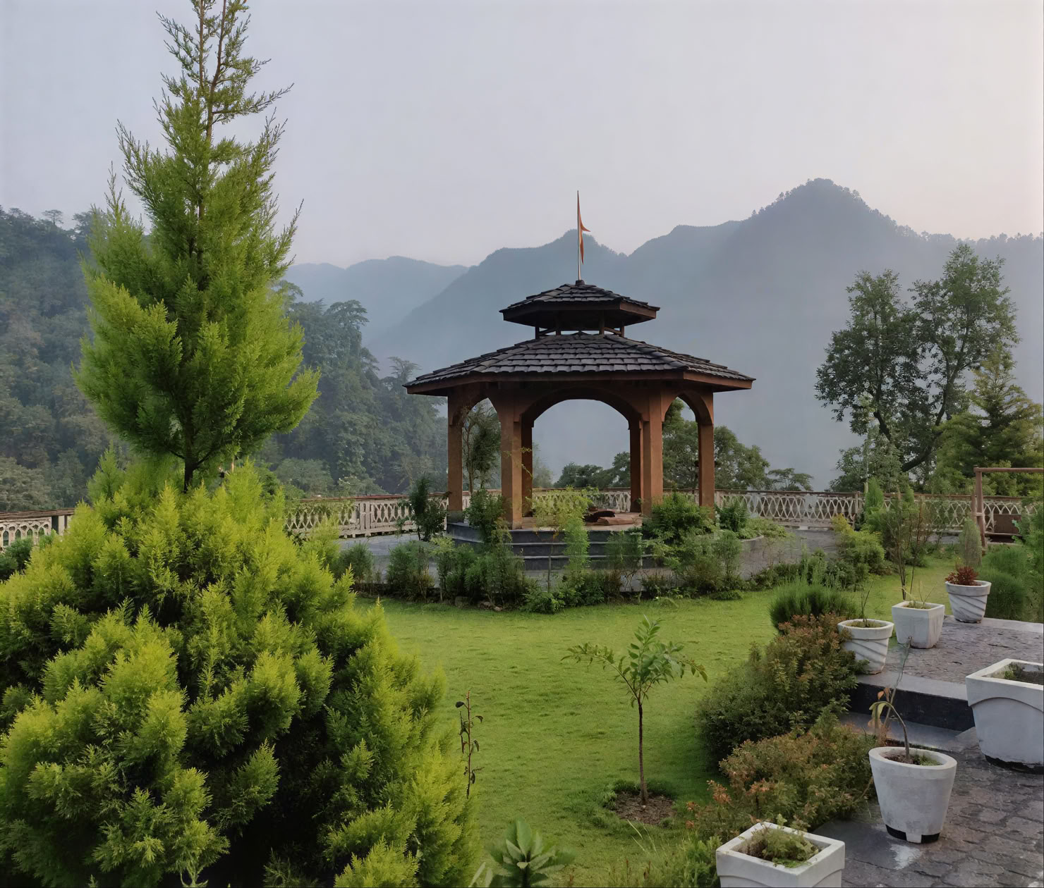 500-timmars yogalärarutbildning i Rishikesh, Indien – 21 juli–11 sep 2026